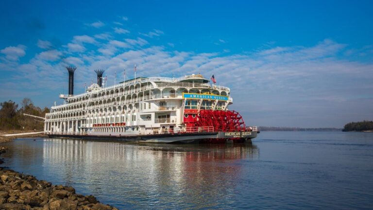 American Queen Voyages Launches Holiday Sailabration Offer