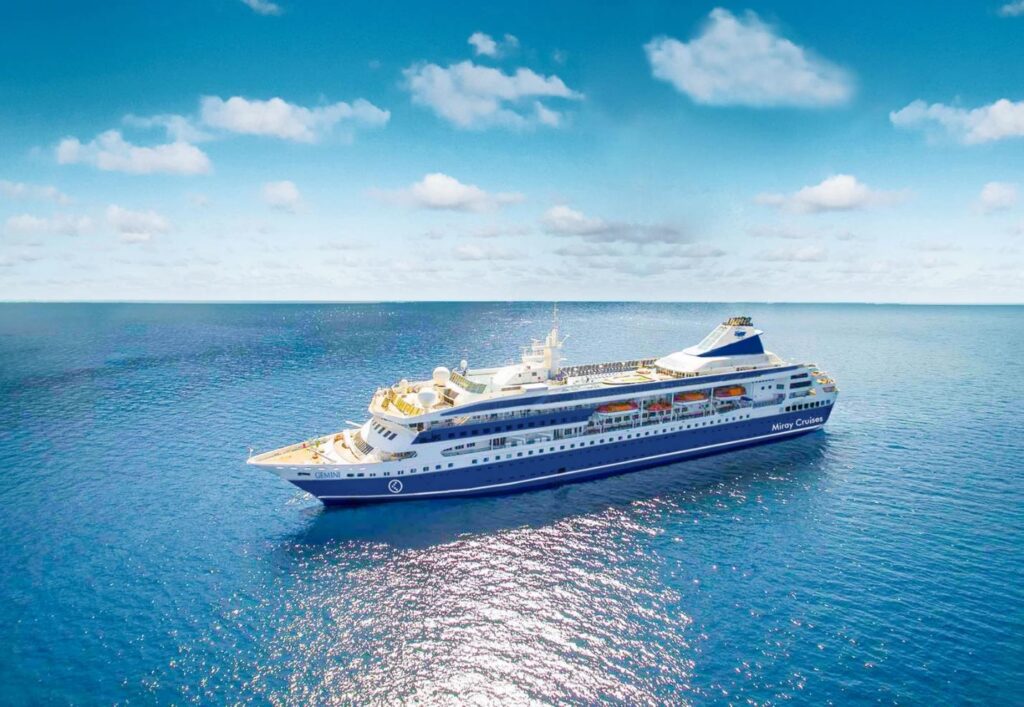 Life at Sea Cruises Announces Dive Around the World Program