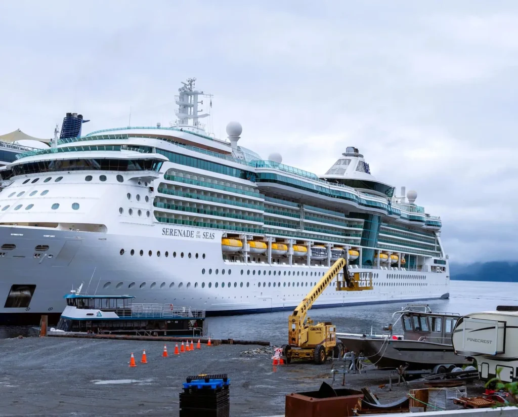 Royal Caribbeans Serenade Completes 20 Years in Service