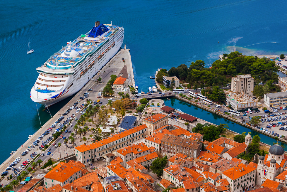 The Ultimate Guide To Avoiding Cruise Ship Crowds