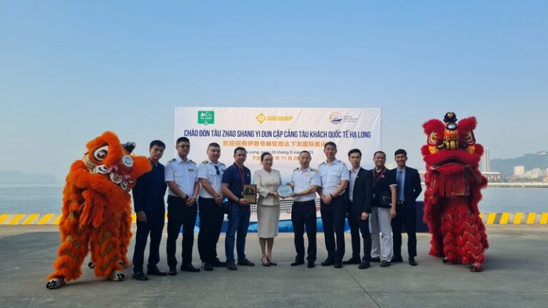 Halong Cruise Port Welcomes Zhao Shang Yi Dun