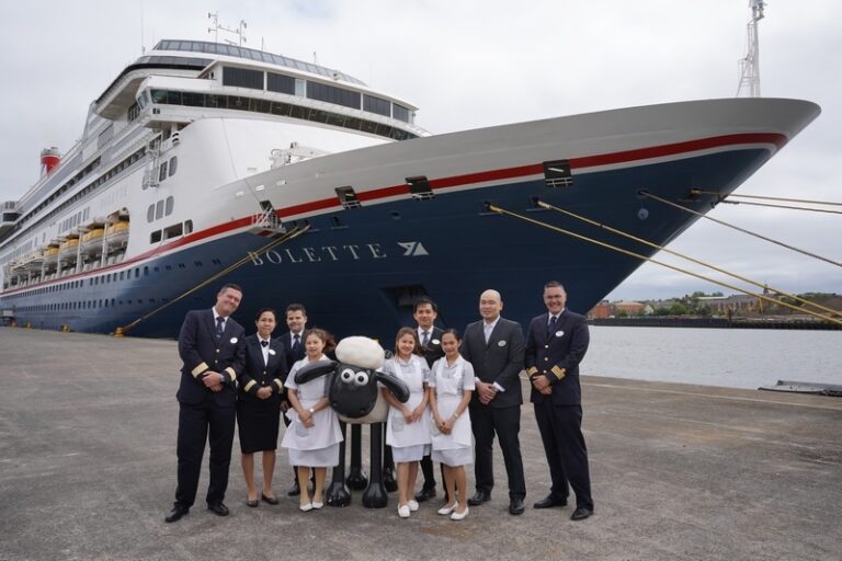 Fred. Olsen Cruise Lines Raises £10,000 for St Oswald’s Hospice