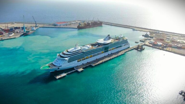 Serenade Sets Sail on Royal Caribbean’s Ultimate World Cruise